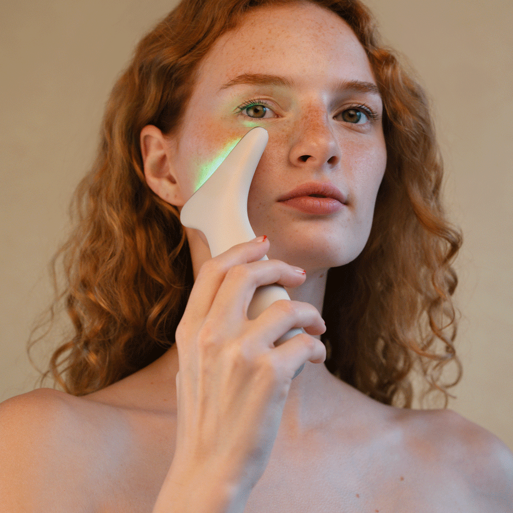 EMS美顔器 Beauty Facial Veil A-907 Hadaka - Modela Ems & Led Toning Beauty Device