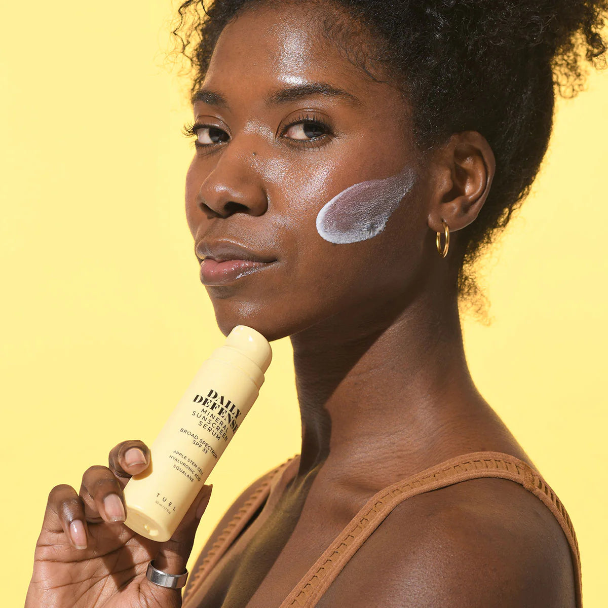 Daily Defense Mineral Sunscreen Serum Spf